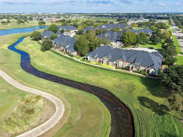 3346 Spring Landing Ln, Pearland, TX 77584