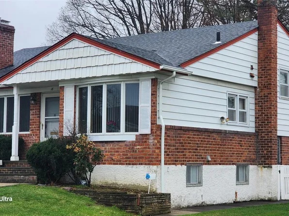 18 Hilary Lane, Westbury, NY 11590