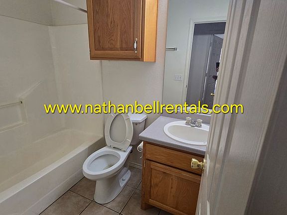 5th image of 2625-27 40th St SE #2627