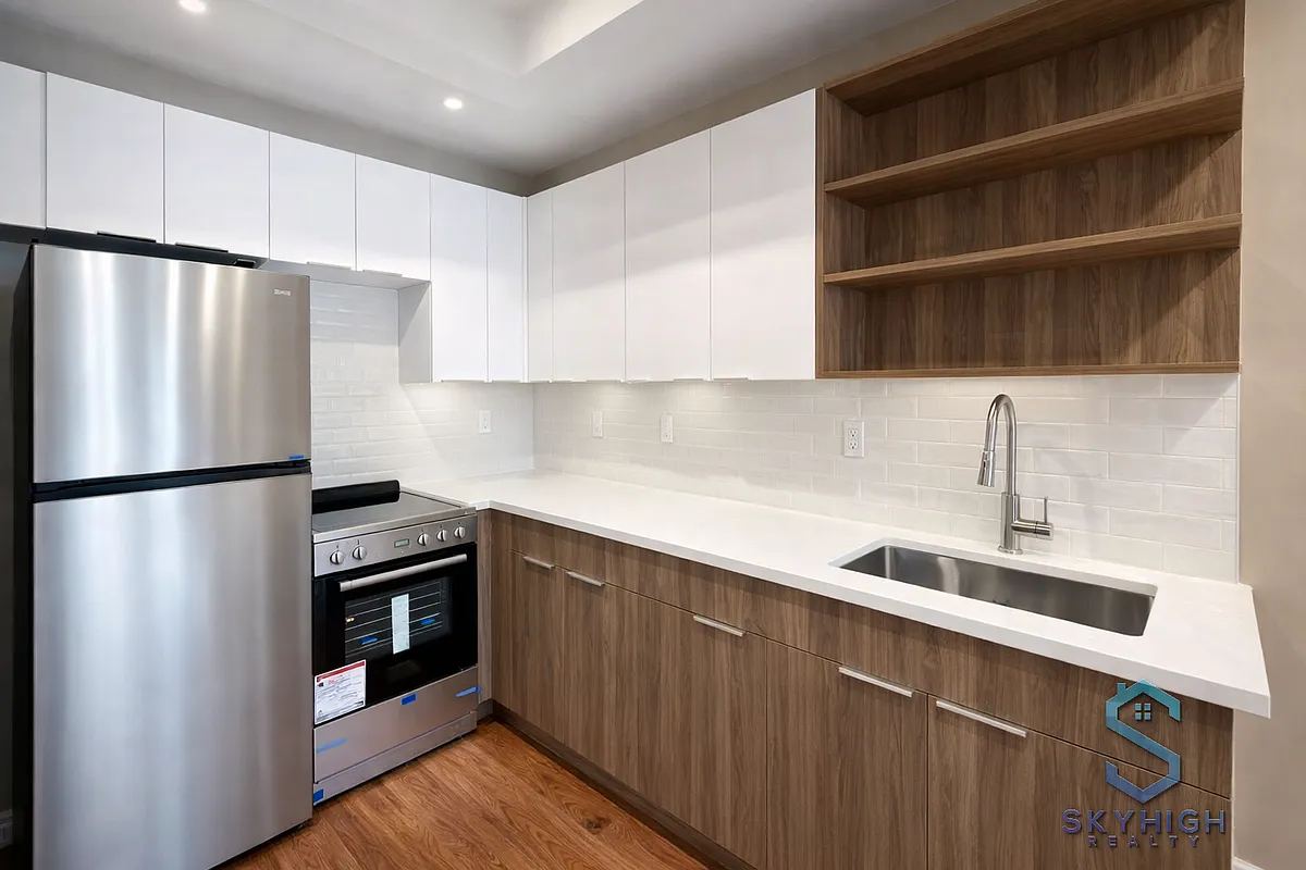 Building Photo - 2911 Avenue D #1L