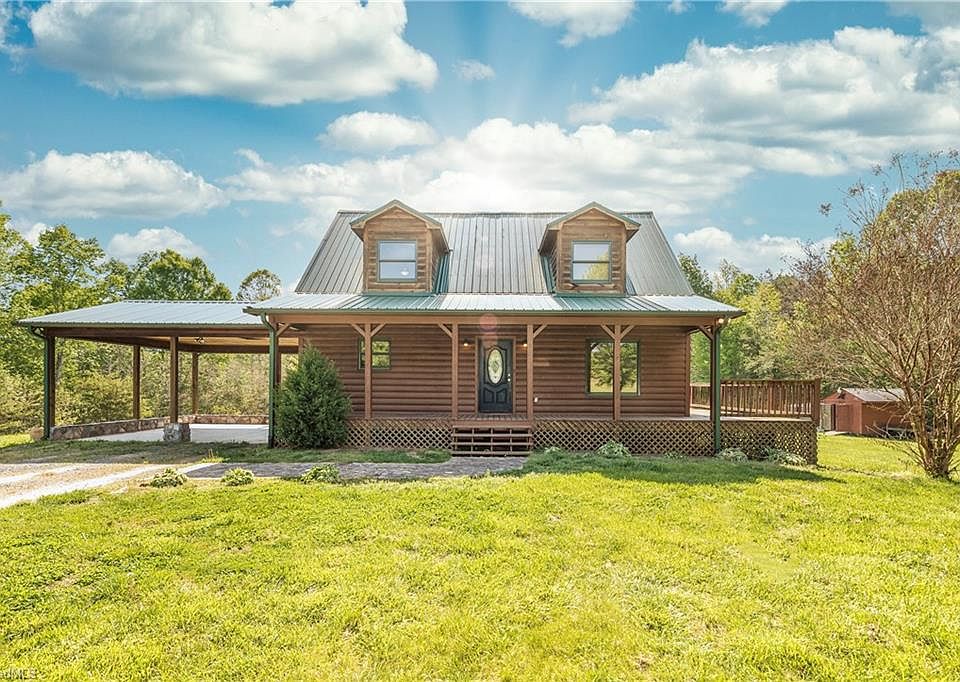1st image of 3640 Rocky Top Dr