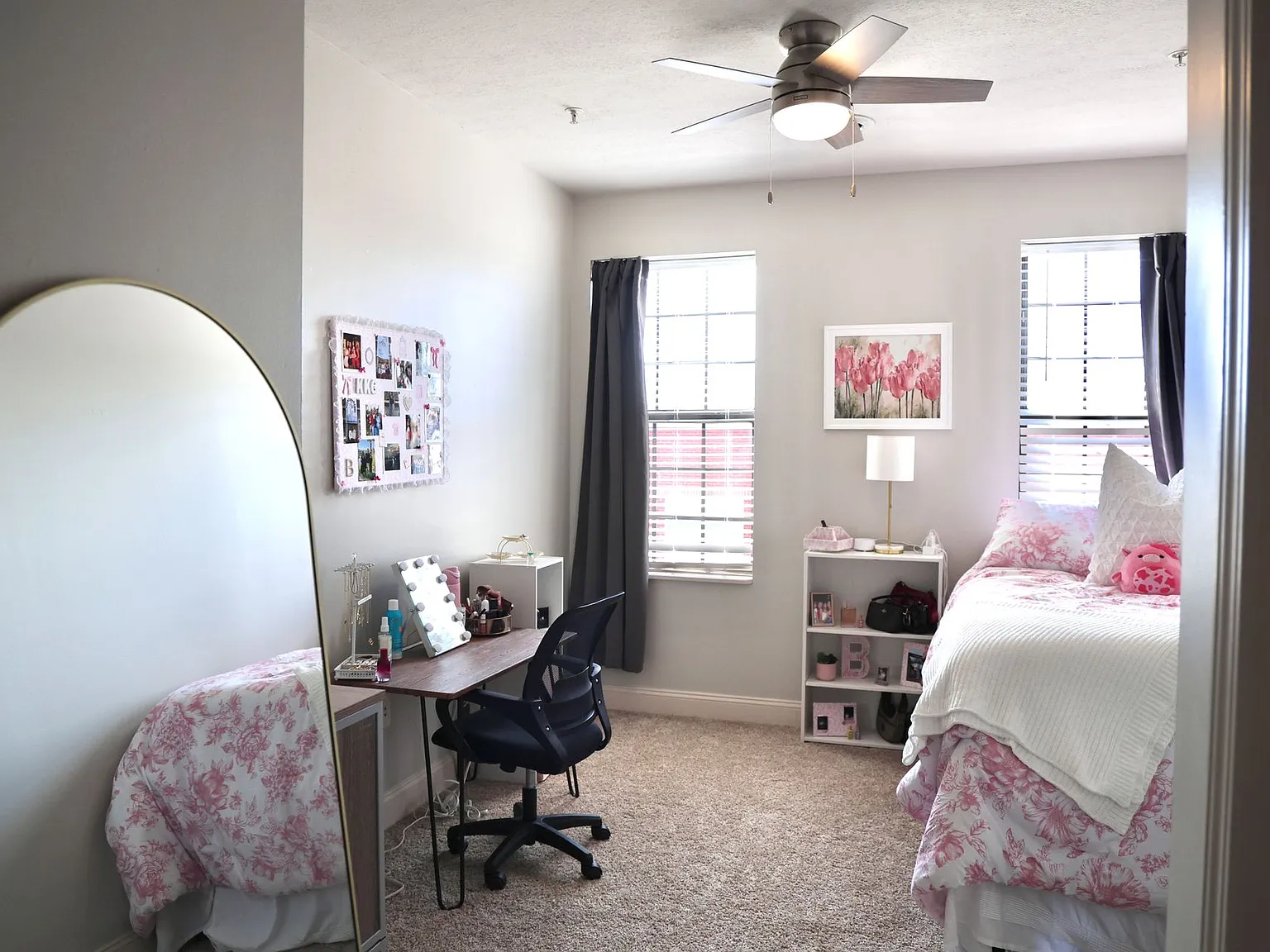Tenth & College Apartments — Photo 4