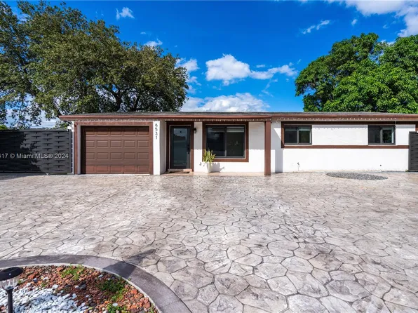 6531 Lincoln St, Hollywood, FL 33024
