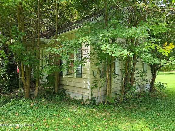 3rd image of 6808 Capella Ln