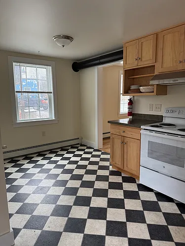 120 Main St #B Photo 1