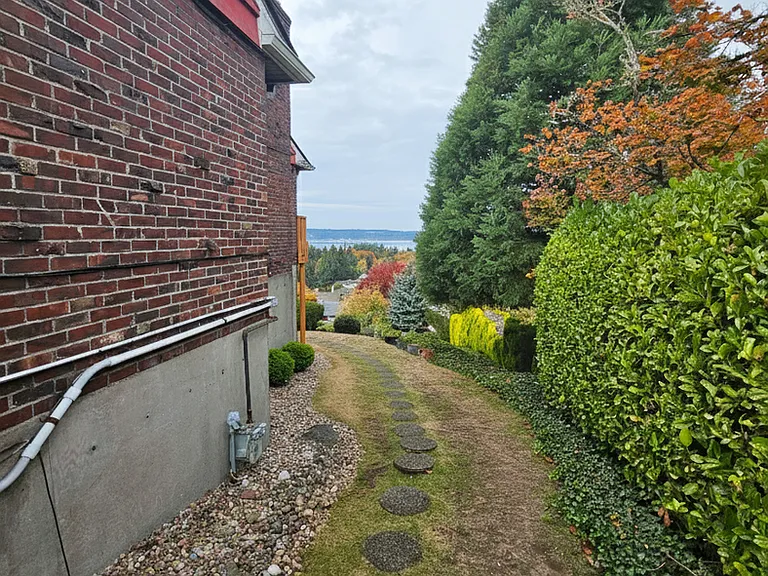 610 N Aurora Ave — Photo 28