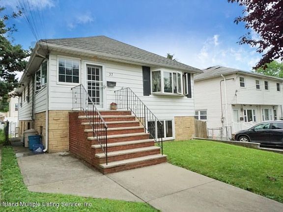 2nd image of 37 Lamport Blvd
