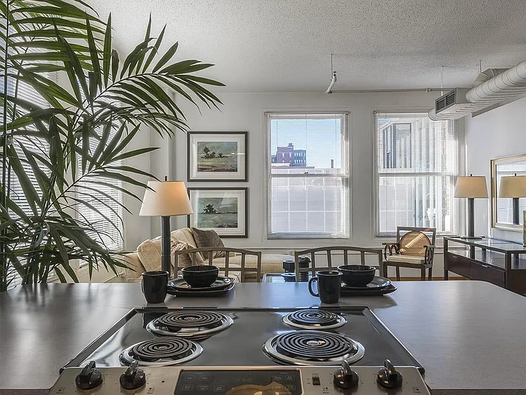 Board of Trade Lofts — Photo 27