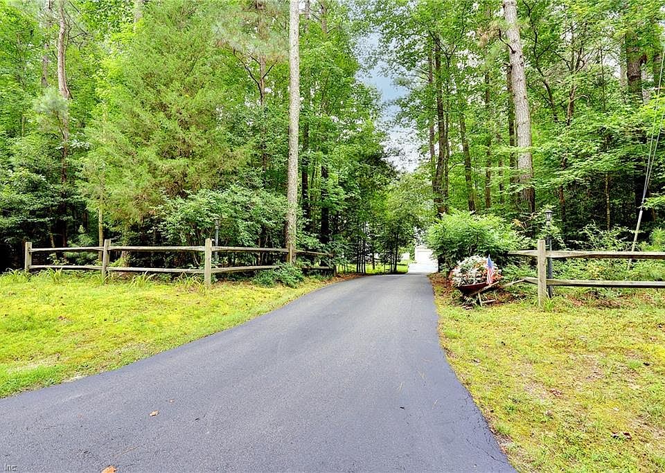 20525 Holly Pines Ln, Barhamsville, VA 23011 Zillow