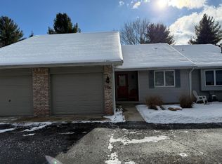 104 E Gatehouse Dr, Edmore, MI 48829