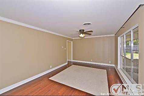 4th image of 714 Sonnet Dr