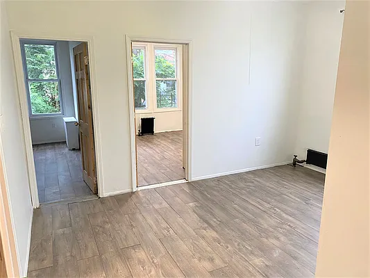 Rented by Virtual Real Estate | media 8