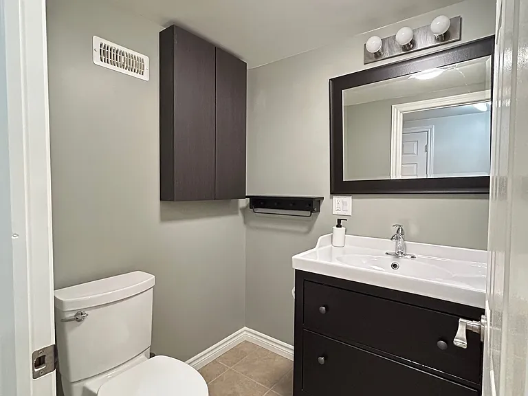 15 Hildegard Dr #LOWER — Photo 11