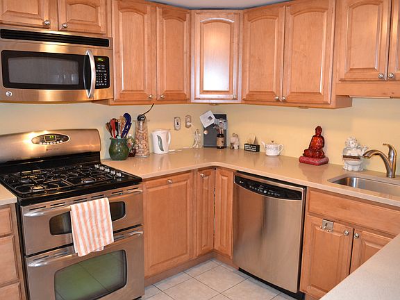 5th image of 500 Piermont Ave S #T500
