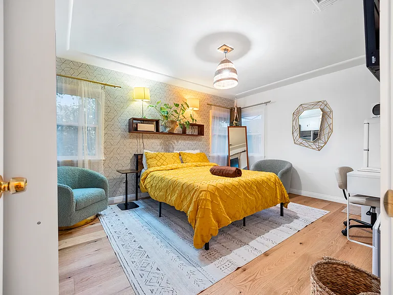 4200 W 59th St — Photo 1