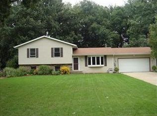 52639 Ackley Ter, Paw Paw, MI 49079