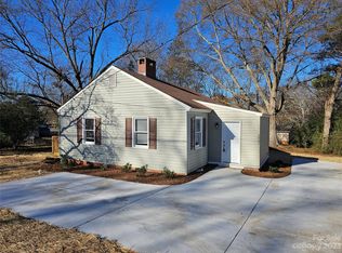 1061 Grace Ave, Lancaster, SC 29720