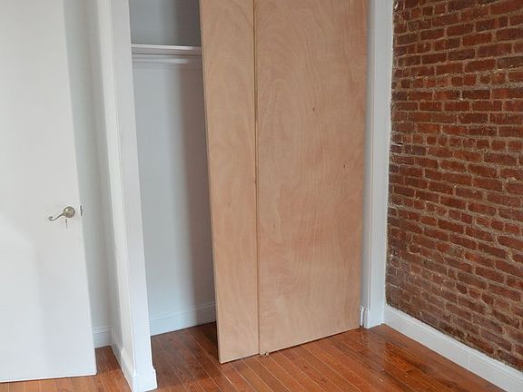 2nd image of 712 W 180th St #41