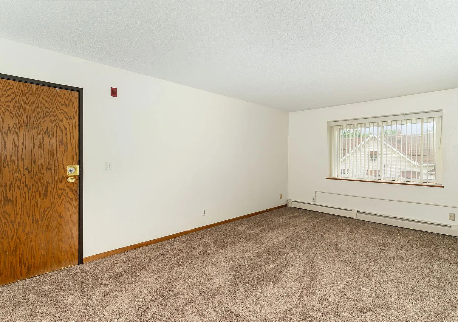 1011 LLC — Photo 3