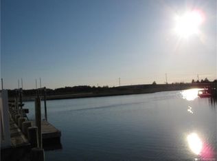 49 S Ensign Dr, Little Egg Harbor, NJ 08087