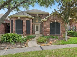 6807 Tournament Dr, Houston, TX 77069