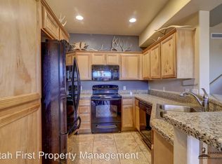 2476 Manzoni Rd, Santa Clara, UT 84765