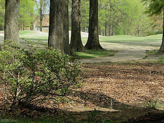 3rd image of 943 Shoal Creek Trl #B