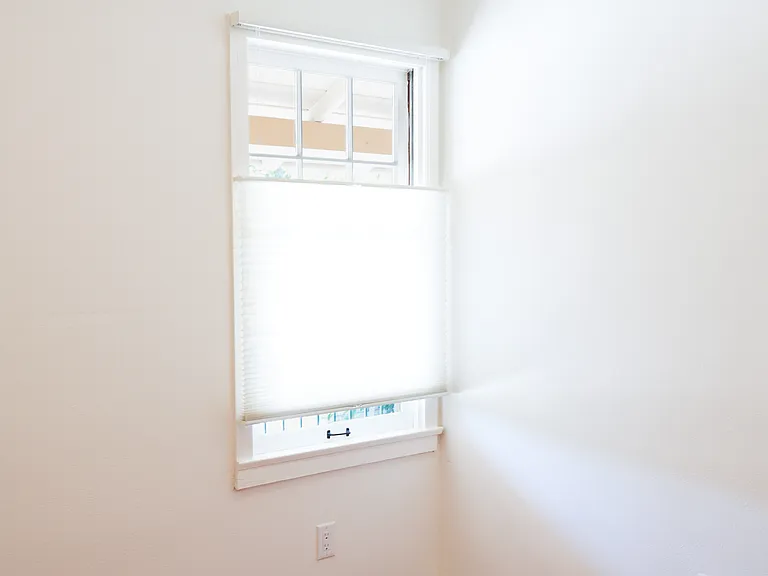 312 E Matilija St — Photo 24