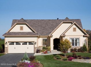 137 Skyline Dr, Schenectady, NY 12306