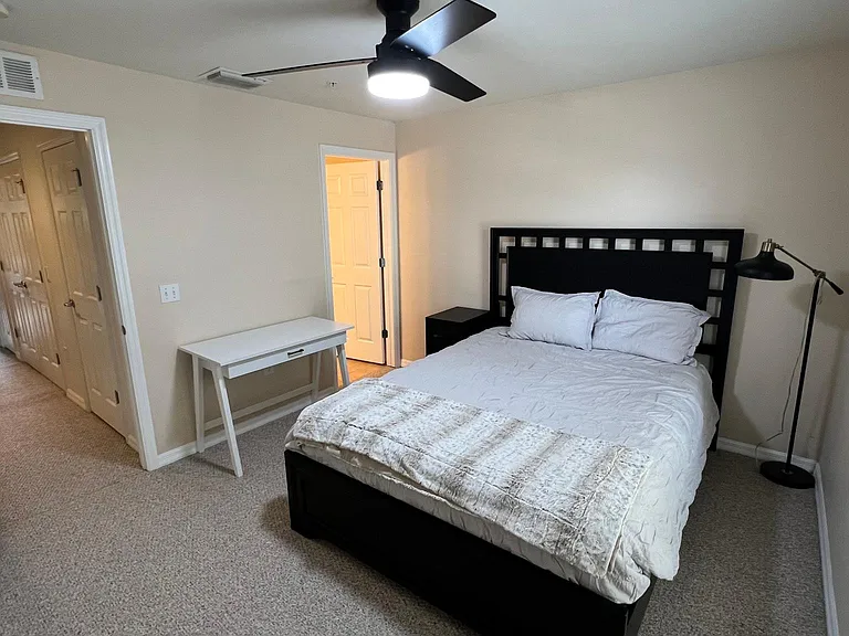 5231 Beckton Rd — Photo 3