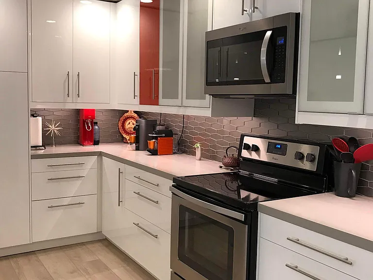 5505 Roundtree Dr #D — Photo 3