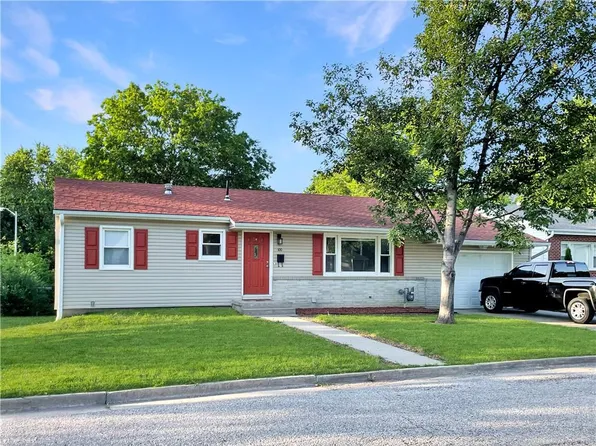 100 E 13th St, Higginsville, MO 64037