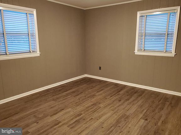 4th image of 1210 Lane Ave