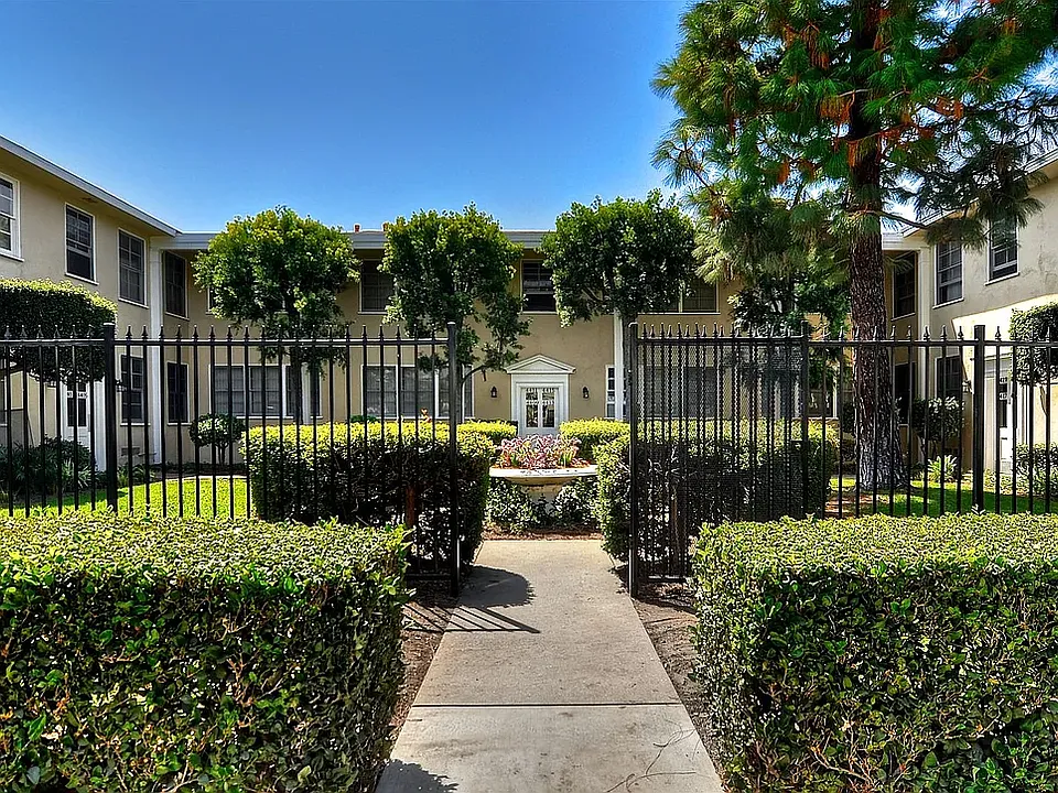 Le Park Apartments