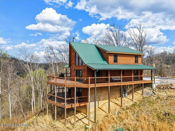 4th image of 2266 Lone Ridge Dr