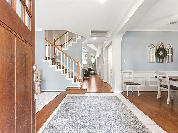 4th image of 502 Airybrook Ln