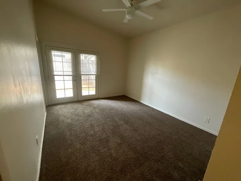 1808 N Aster St — Photo 7