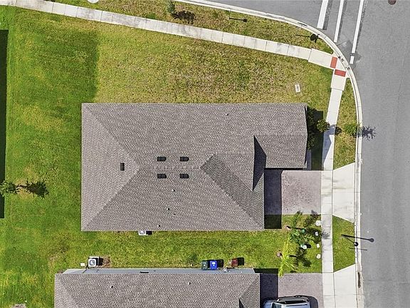 4th image of 1374 BRENTWOOD DRIVE