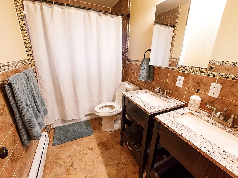 3710 Wildrose Ave — Photo 19