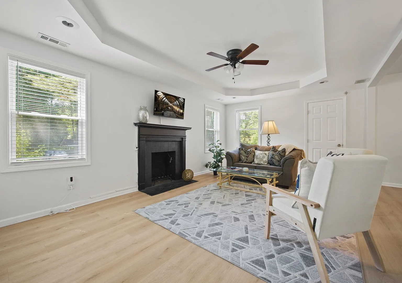 Pet-Friendly 3BR near Grady, Downtown & Airport — Photo 4