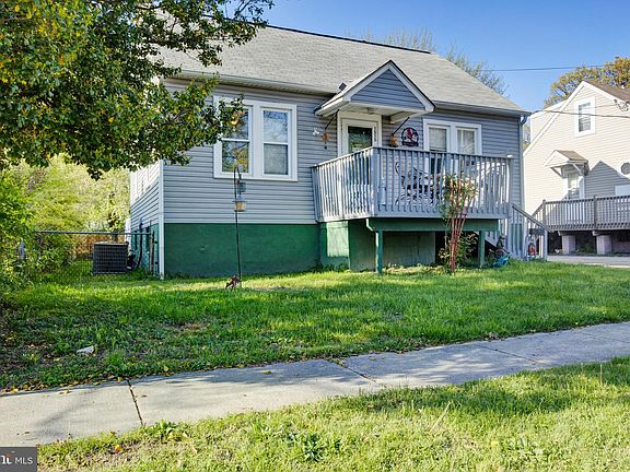 5th image of 1515 2nd Ave