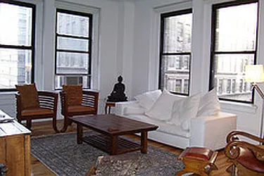 Rented by Metro Loft Management