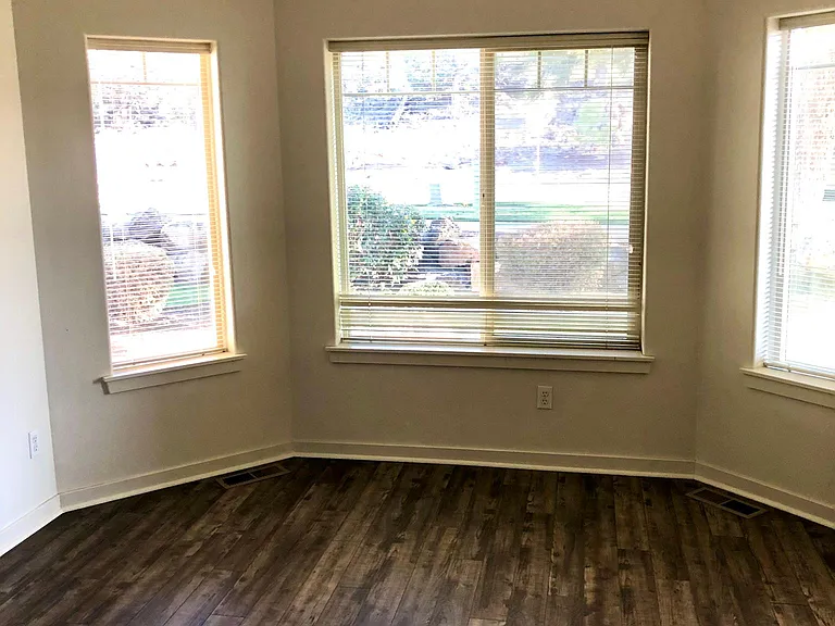 20511 Brentwood Ave #2 — Photo 9