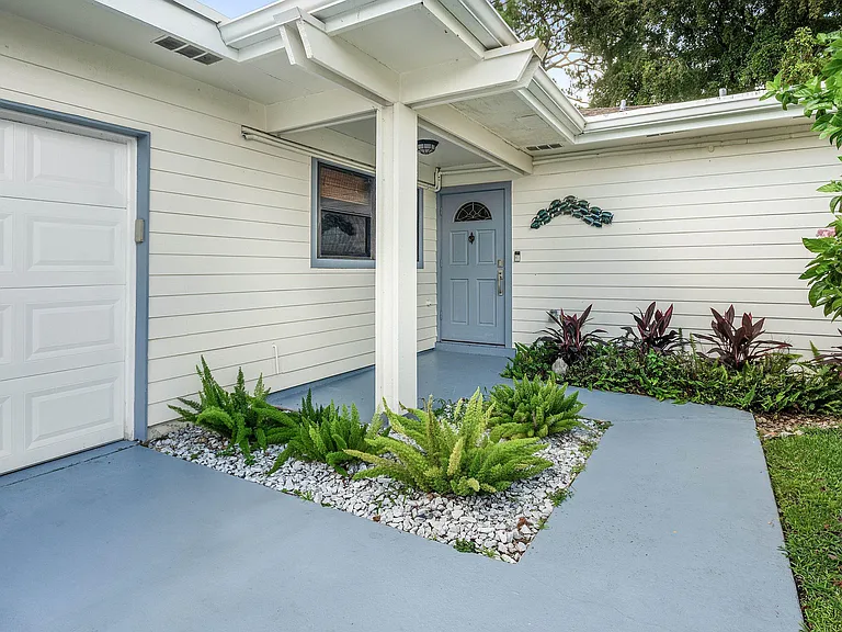 6403 Eastpointe Pines St — Photo 3
