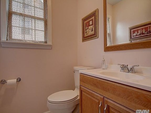 4th image of 22 Primrose Ave