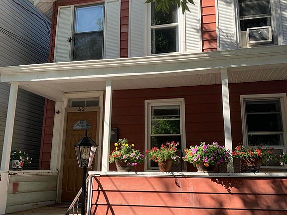 2nd image of 43 Cassidy Pl