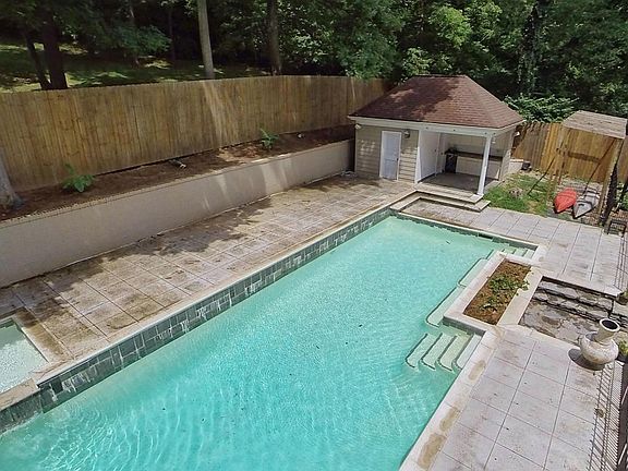 2809-Alta-Vista-Ct-04