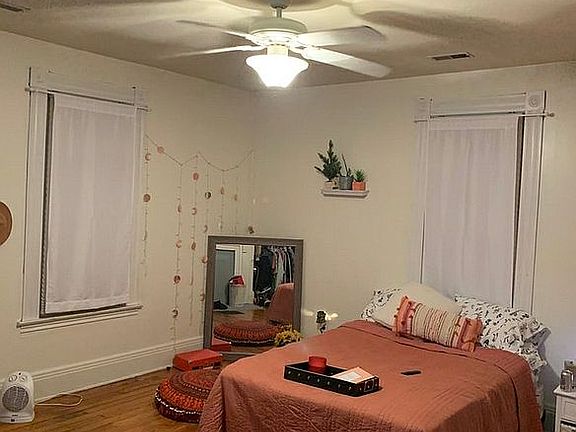 4th image of 244 Highland Ave