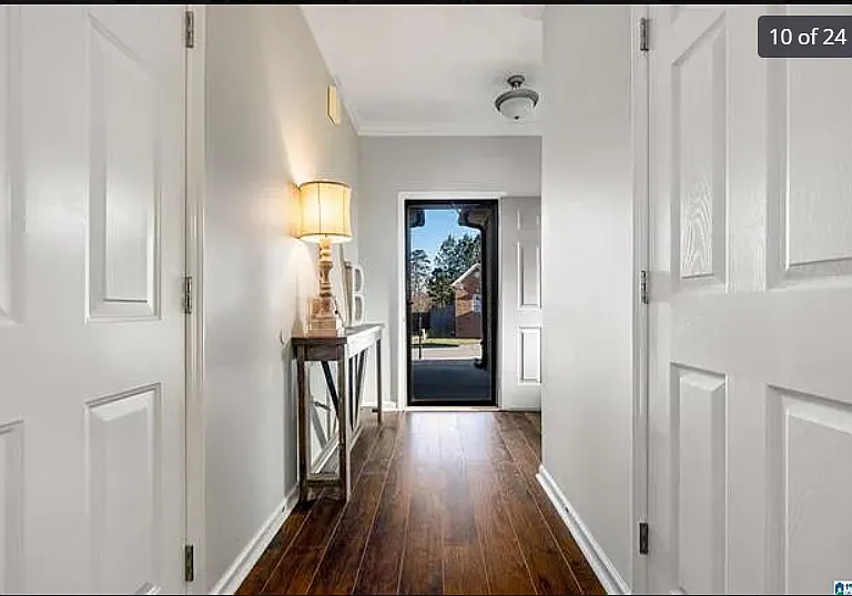 2931 Summit Dr — Photo 5