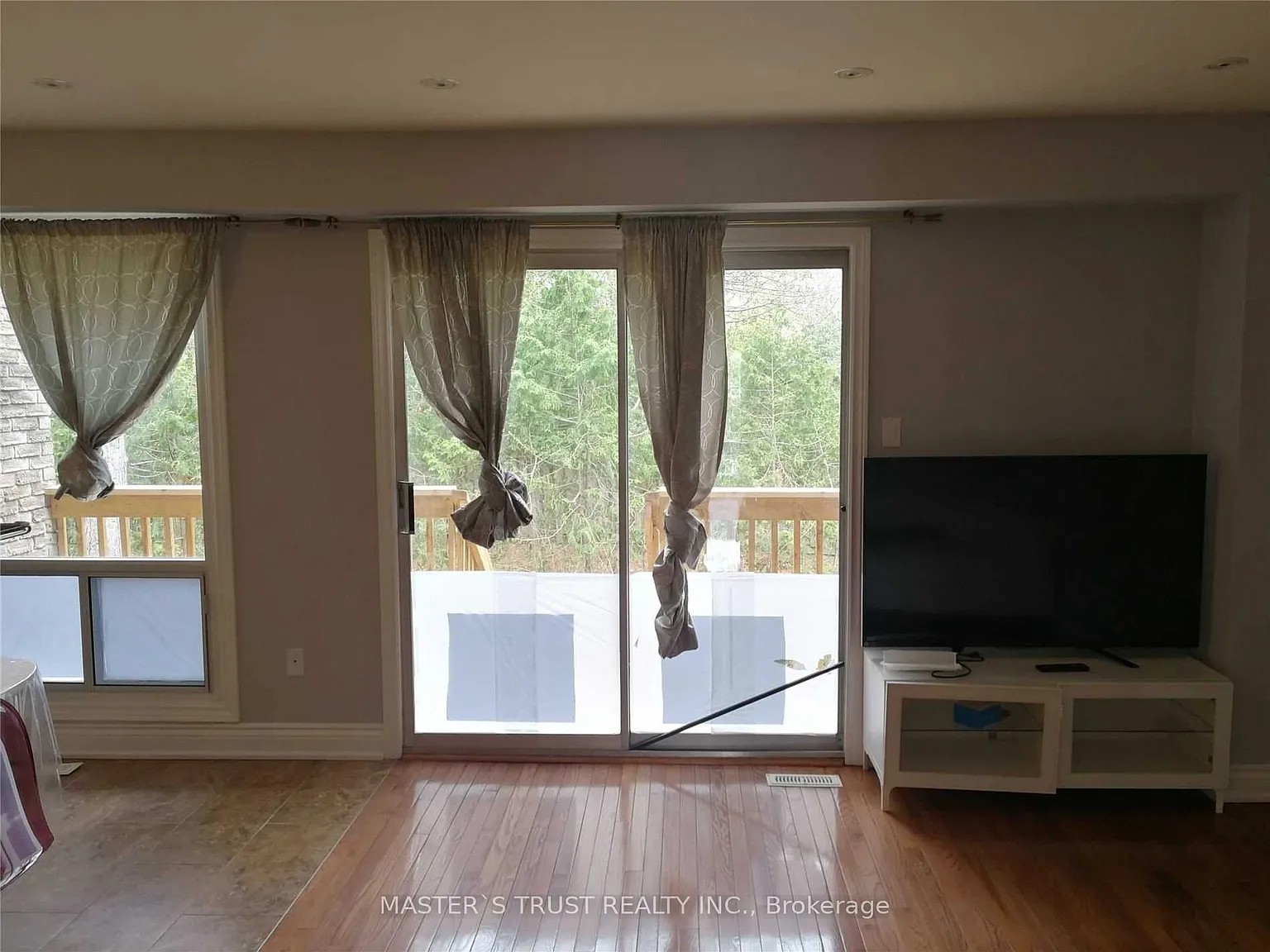 3 bed, $3,300 — Photo 3